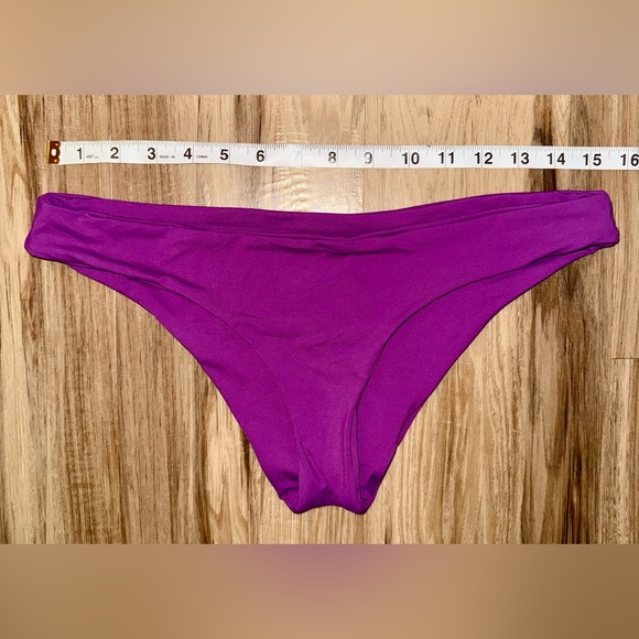 EUC 𝐋𝐒𝐩𝐚𝐜𝐞 𝑟𝑒𝑣𝑒𝑟𝑠𝑖𝑏𝑙𝑒 𝑏𝑖𝑘𝑖𝑛𝑖 𝑏𝑜𝑡𝑡𝑜𝑚𝑠 - Picture 8 of 8